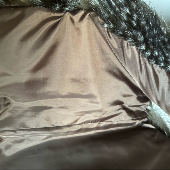 Animal Print Vest - Picture 9 of 11